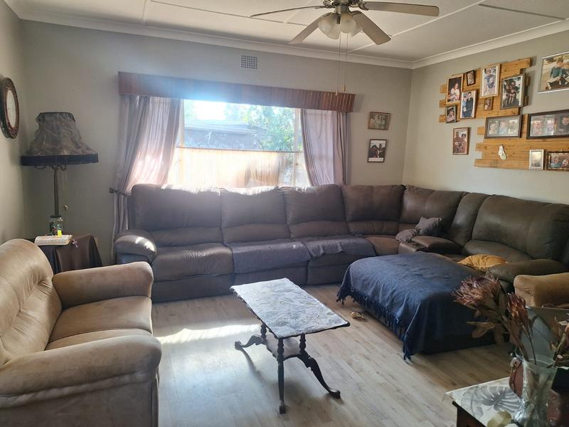 4 Bedroom Property for Sale in Roosheuwel North West